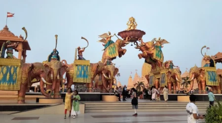 Places to Visit Near Statue of Unity Nilkanth Dham Swaminarayan Temple at Poicha near Statue of Unity